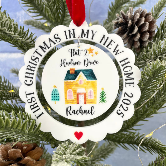 Scalloped edge white acrylic Christmas decoration 'First christmas in my new home 2025'